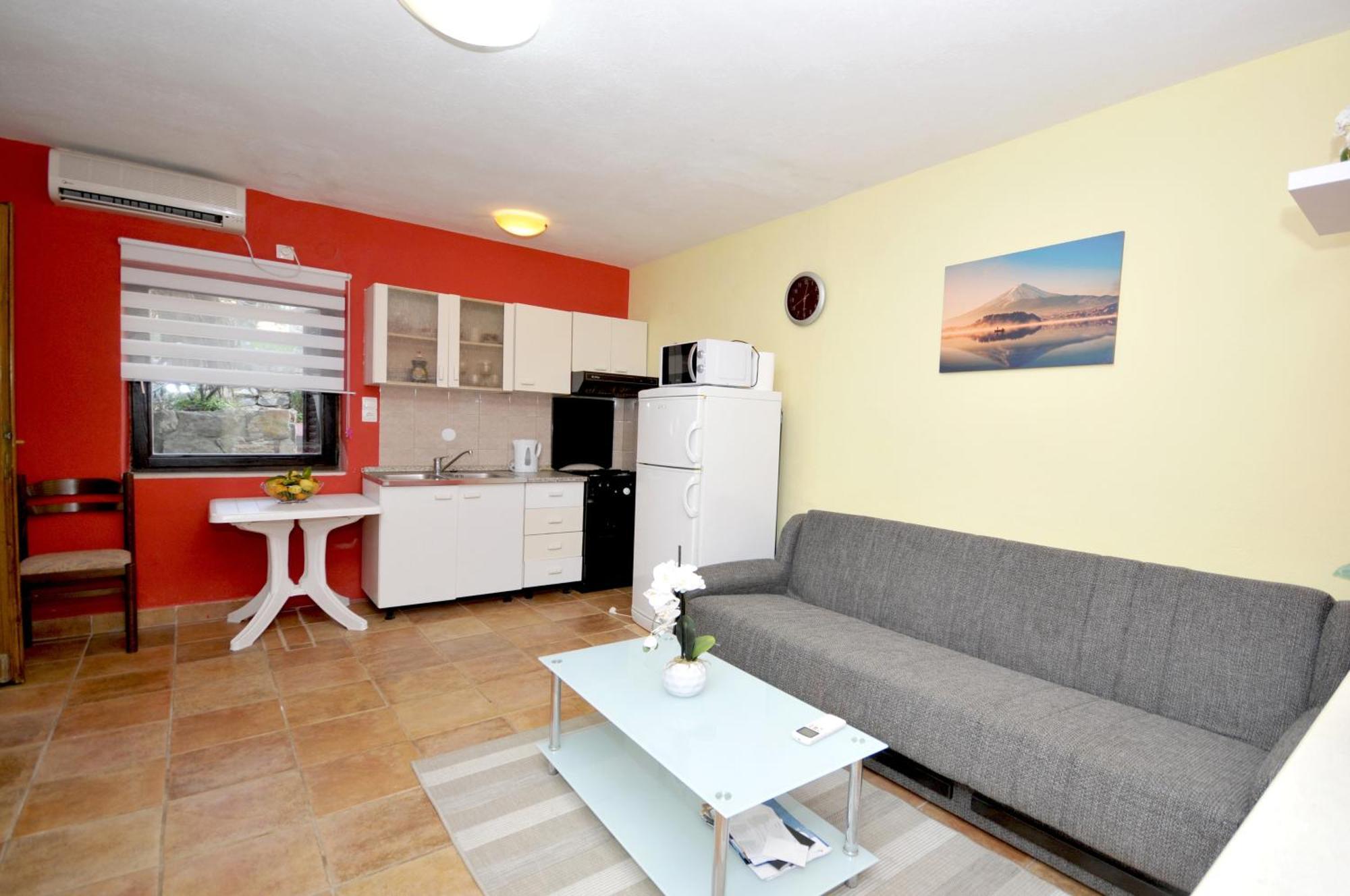 Apartments With A Parking Space Okrug Donji, Ciovo - 13732 Donji Okrug  Rum bild