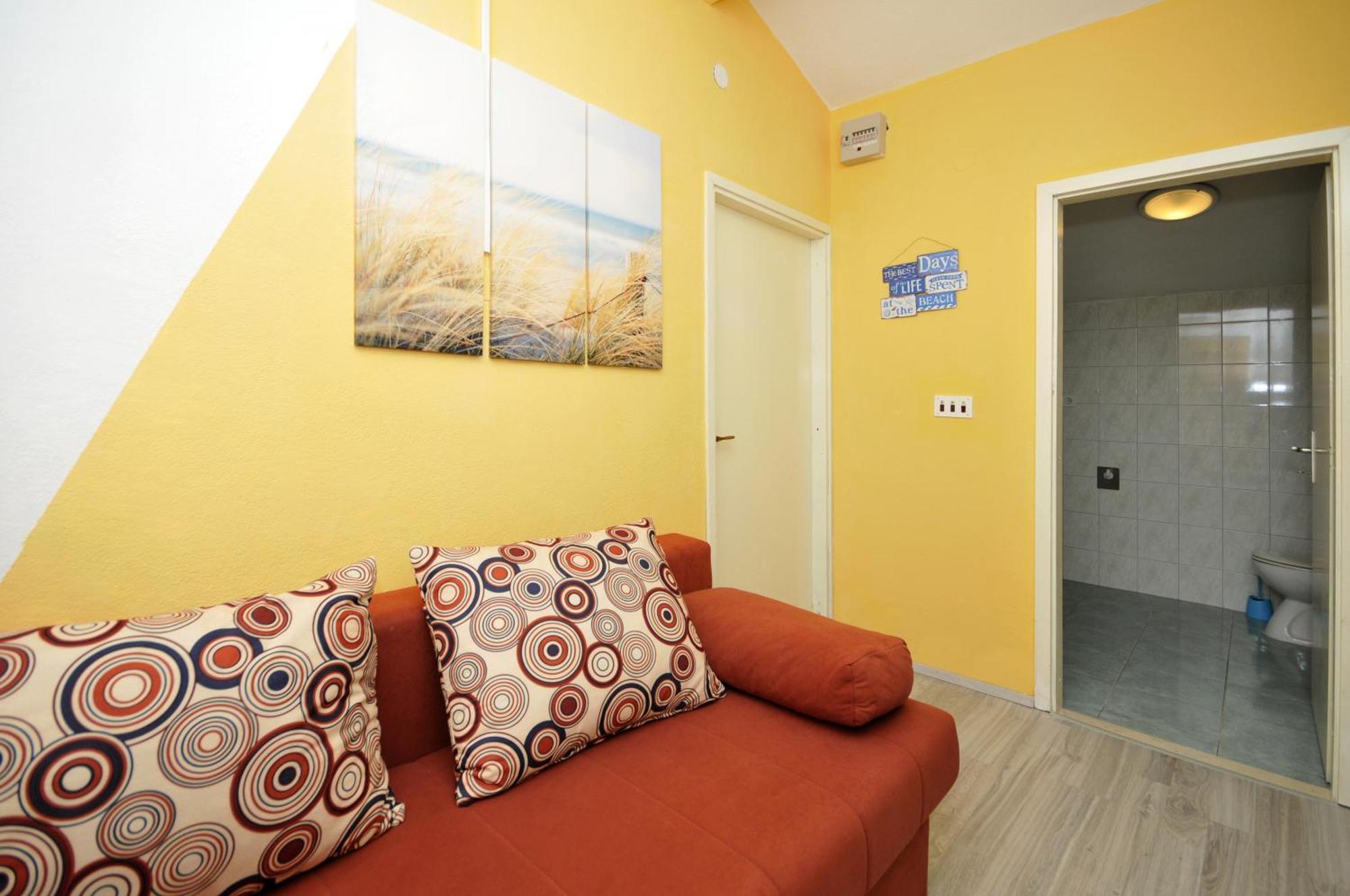 Apartments With A Parking Space Okrug Donji, Ciovo - 13732 Donji Okrug  Rum bild